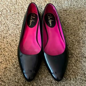Black Cole Haan Flats with NikeAir technology